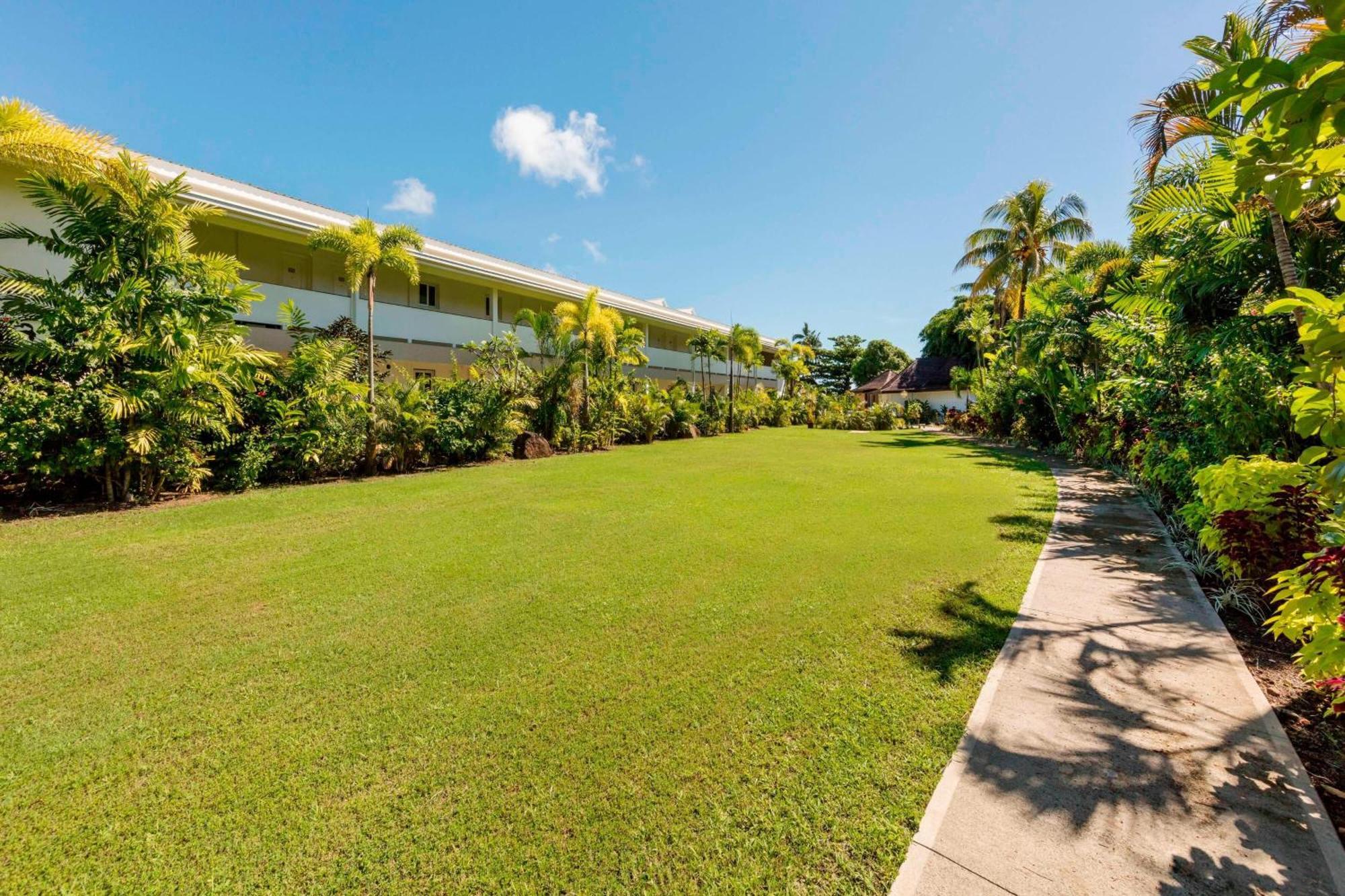 Sheraton Samoa Aggie Grey'S Hotel & Bungalows Apia Exterior photo